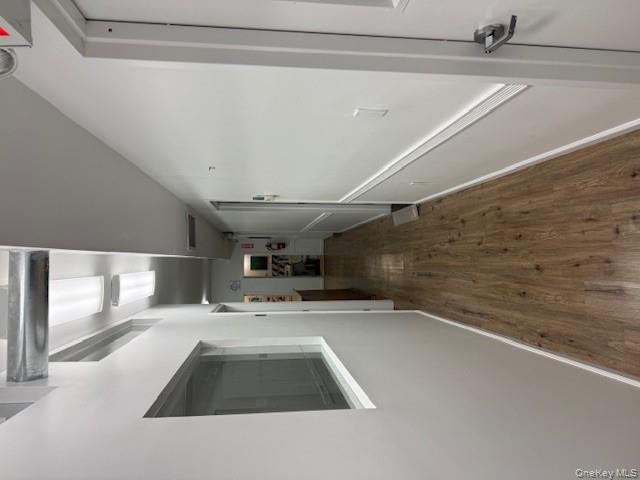 #5 photo, 3272 Steinway Street, קווינס Astoria , NY 11103