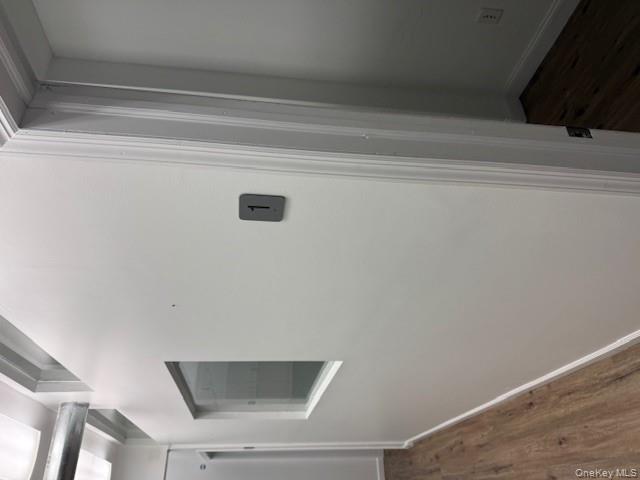 #6 photo, 3272 Steinway Street, קווינס Astoria , NY 11103