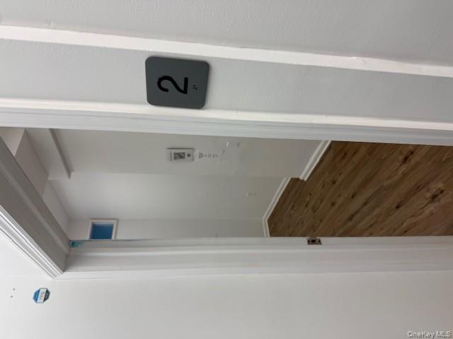 #7 photo, 3272 Steinway Street, קווינס Astoria , NY 11103