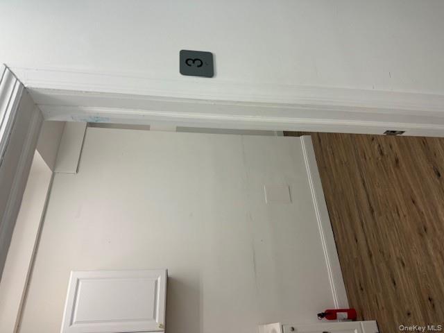 #8 photo, 3272 Steinway Street, קווינס Astoria , NY 11103