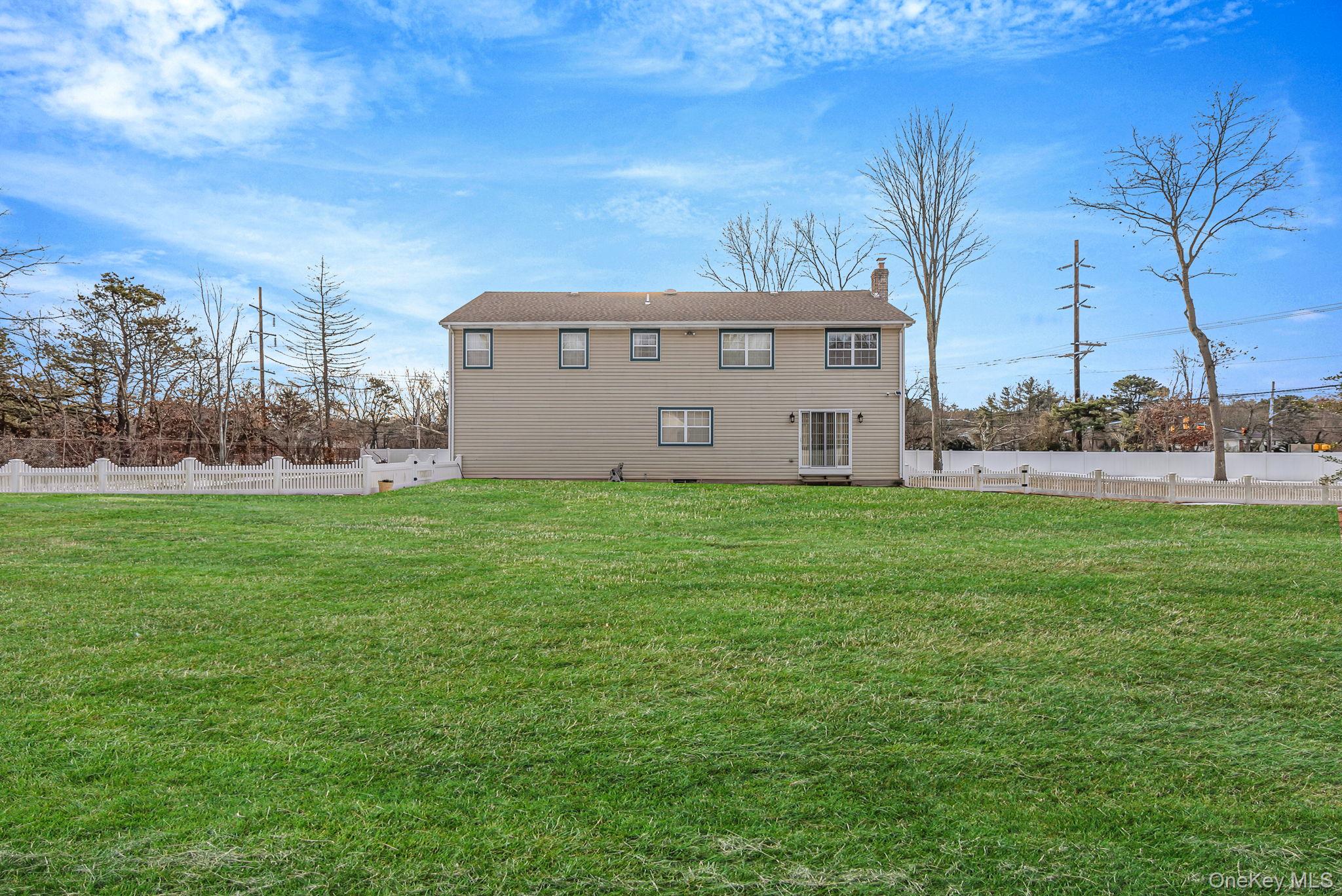 #5 photo, 475 Old Country Road, सफ़ोक काउंटी Huntington Station , NY 11746