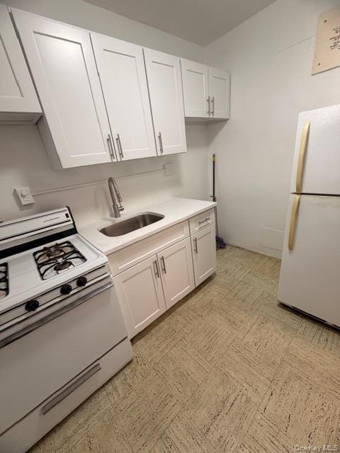 #6 photo, 98-20 62nd Drive, Rego Park , NY 11374