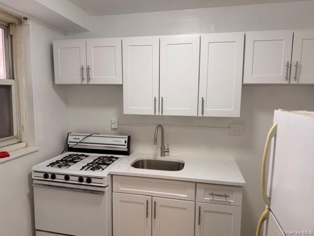 #8 photo, 98-20 62nd Drive, Rego Park , NY 11374