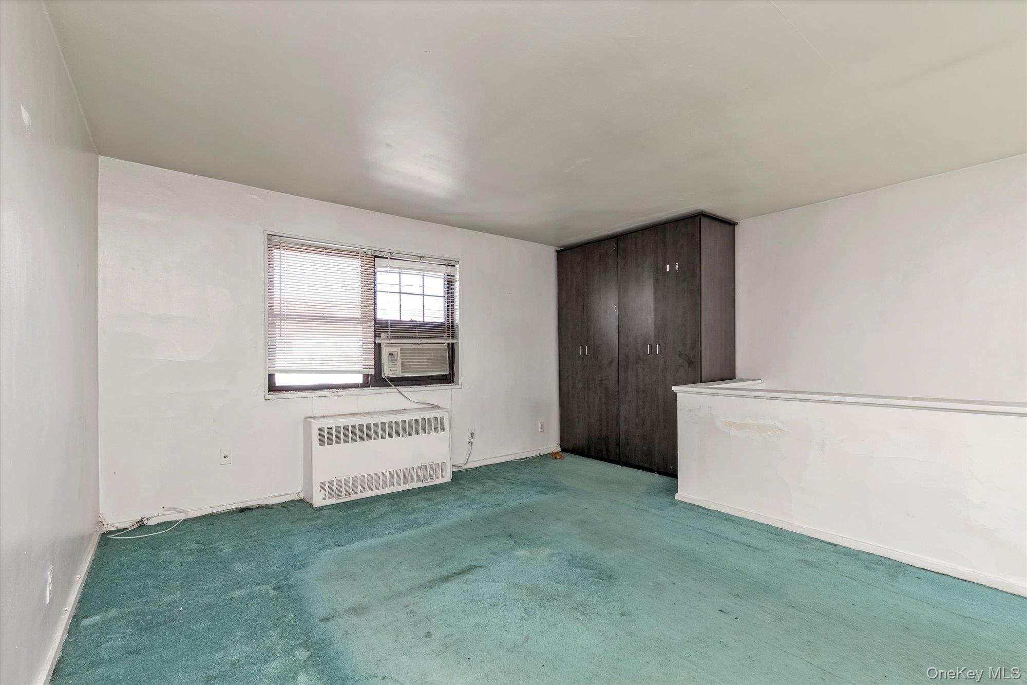 #5 photo, 68-76 136th Street, Kew Garden Hills , NY 11367