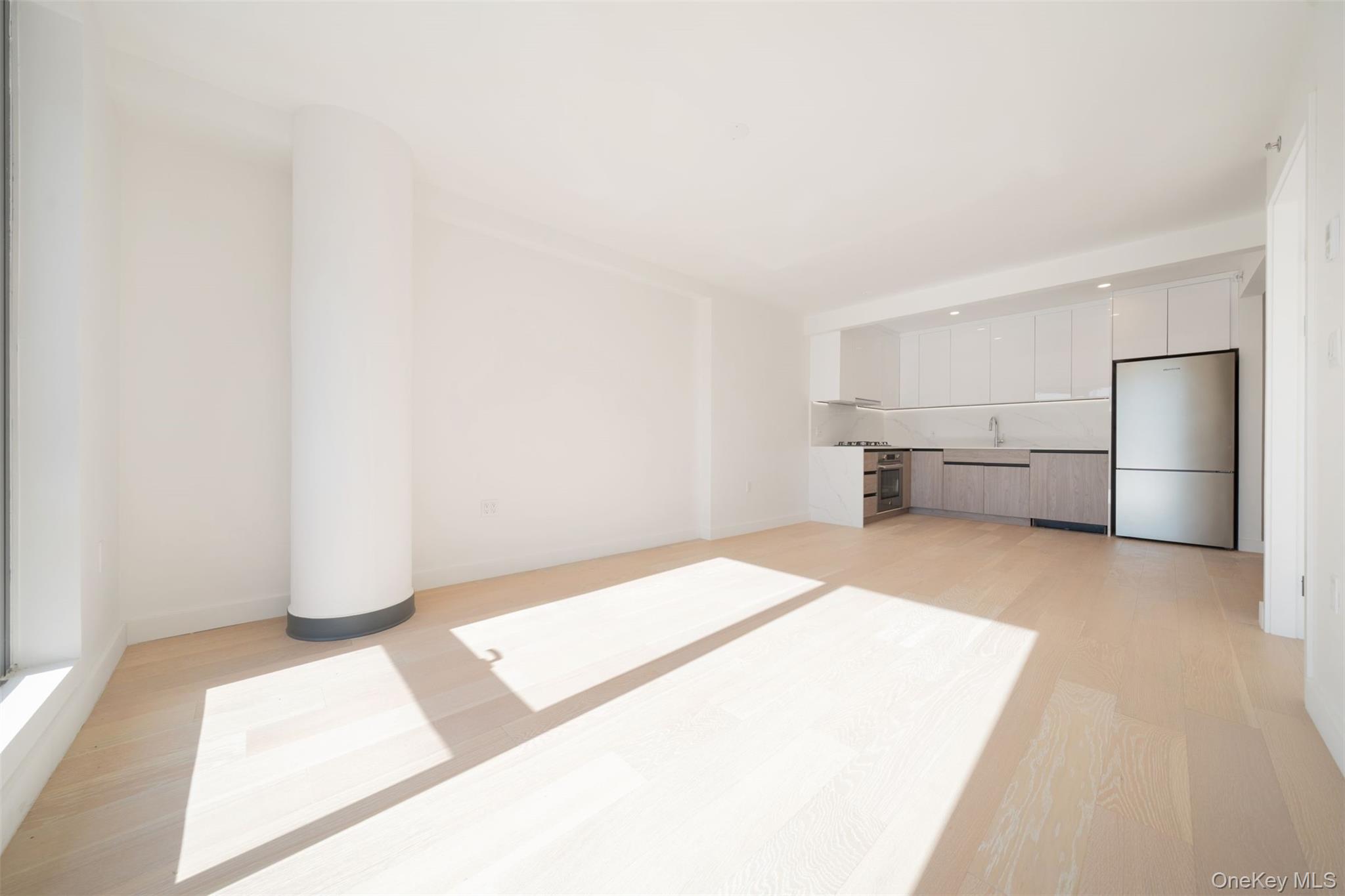 #6 photo, 144-49 Northern Blvd, Flushing , NY 11354