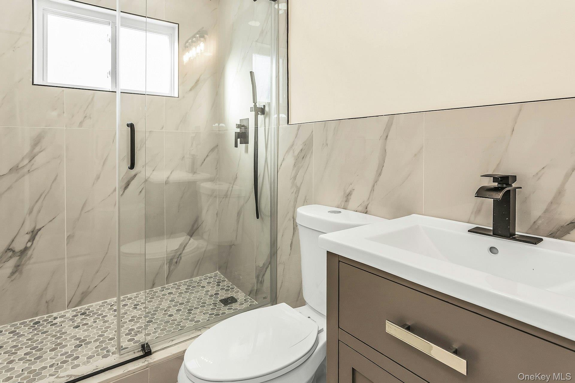 #8 photo, 25 Turn Lane, Levittown , NY 11756