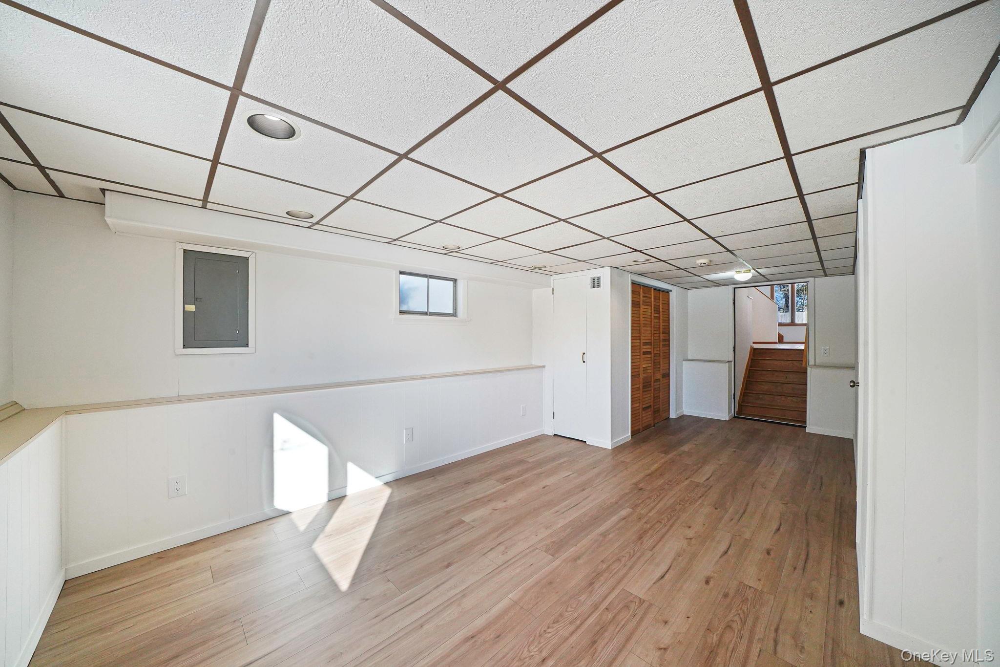 #12 photo, 77 Washington Avenue, Саффолк ‖ Islip Terrace , NY 11752