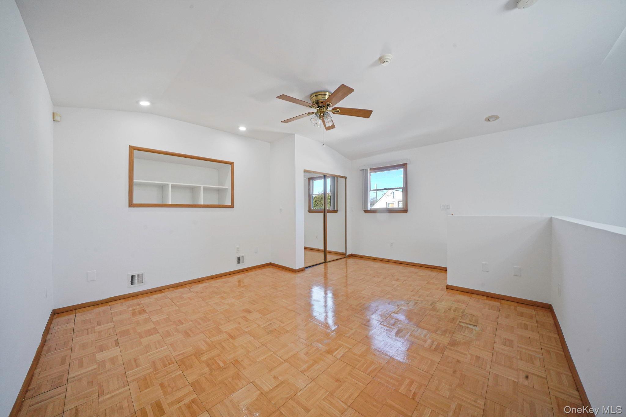 #7 photo, 77 Washington Avenue, Саффолк ‖ Islip Terrace , NY 11752