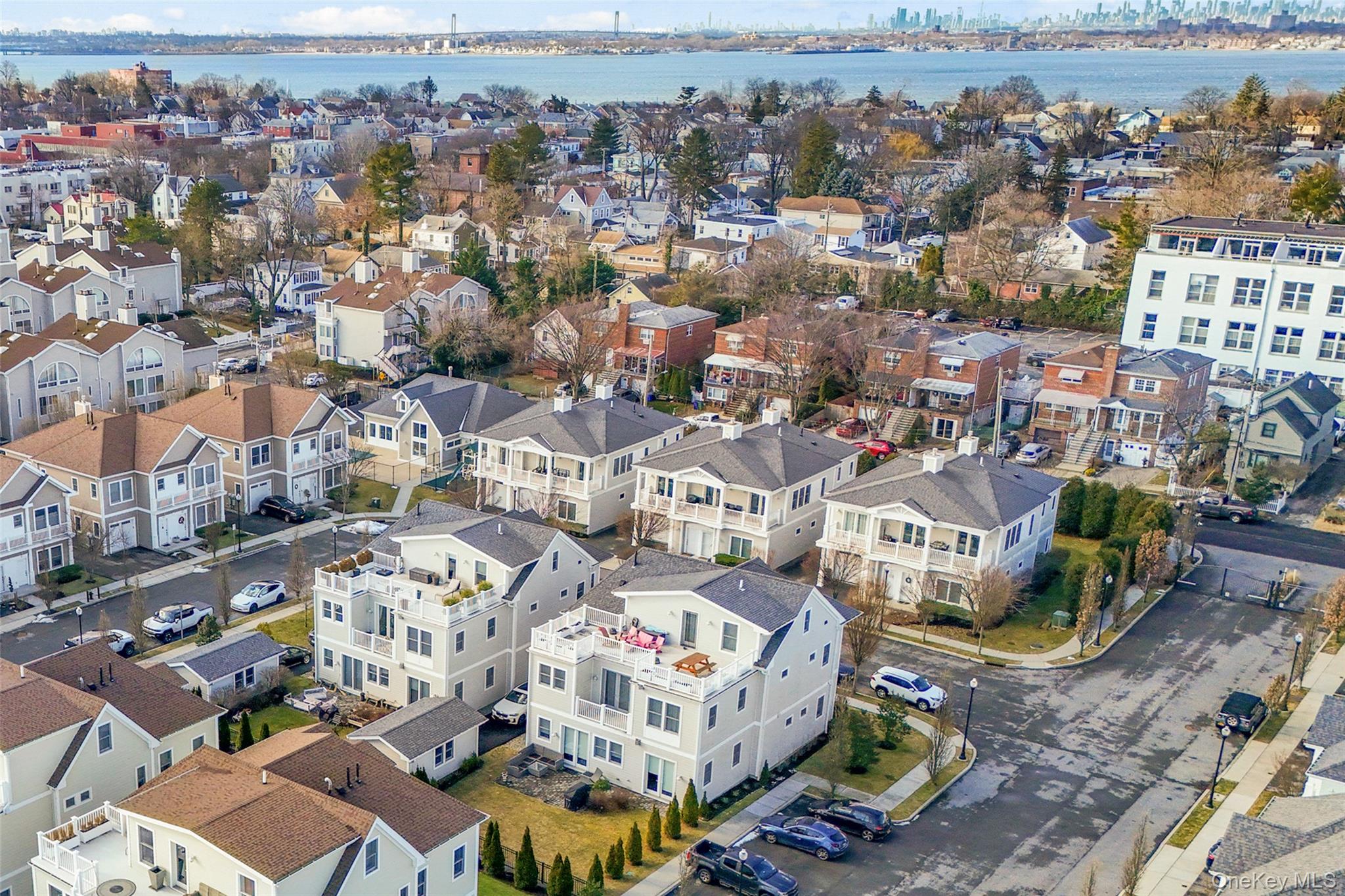 #4 photo, 72 Island Point, Бронкс ‖ Bronx , NY 10464