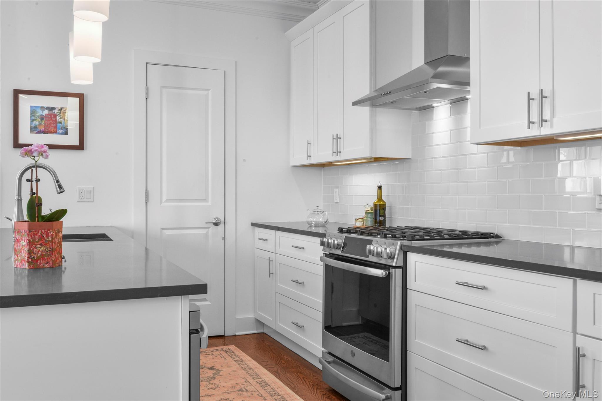 #9 photo, 72 Island Point, Бронкс ‖ Bronx , NY 10464