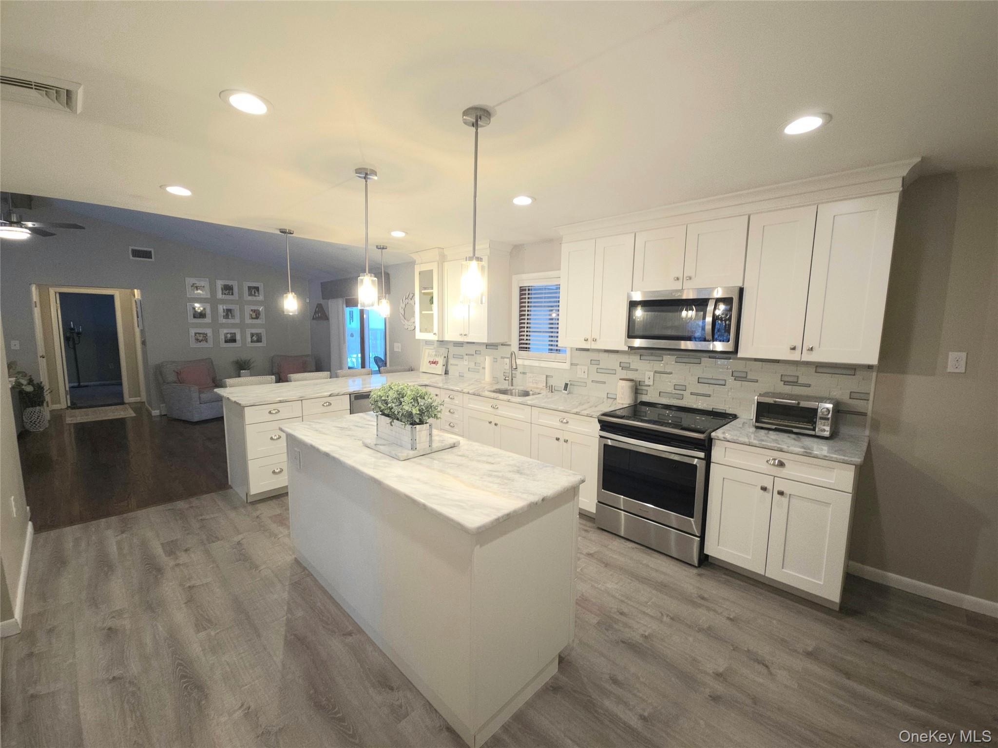 #6 photo, 87 5th Avenue, Newburgh , NY 12550