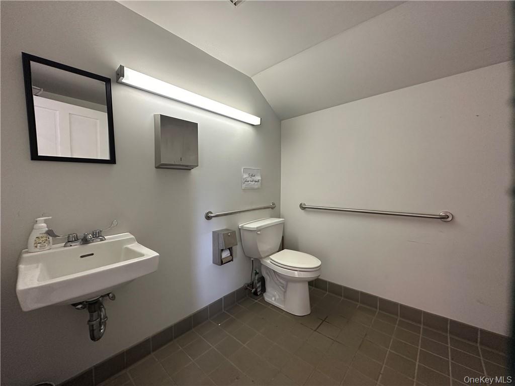 #13 photo, 23 White Oak Drive, Chester , NY 10918