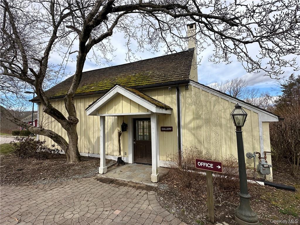 #2 photo, 23 White Oak Drive, Chester , NY 10918