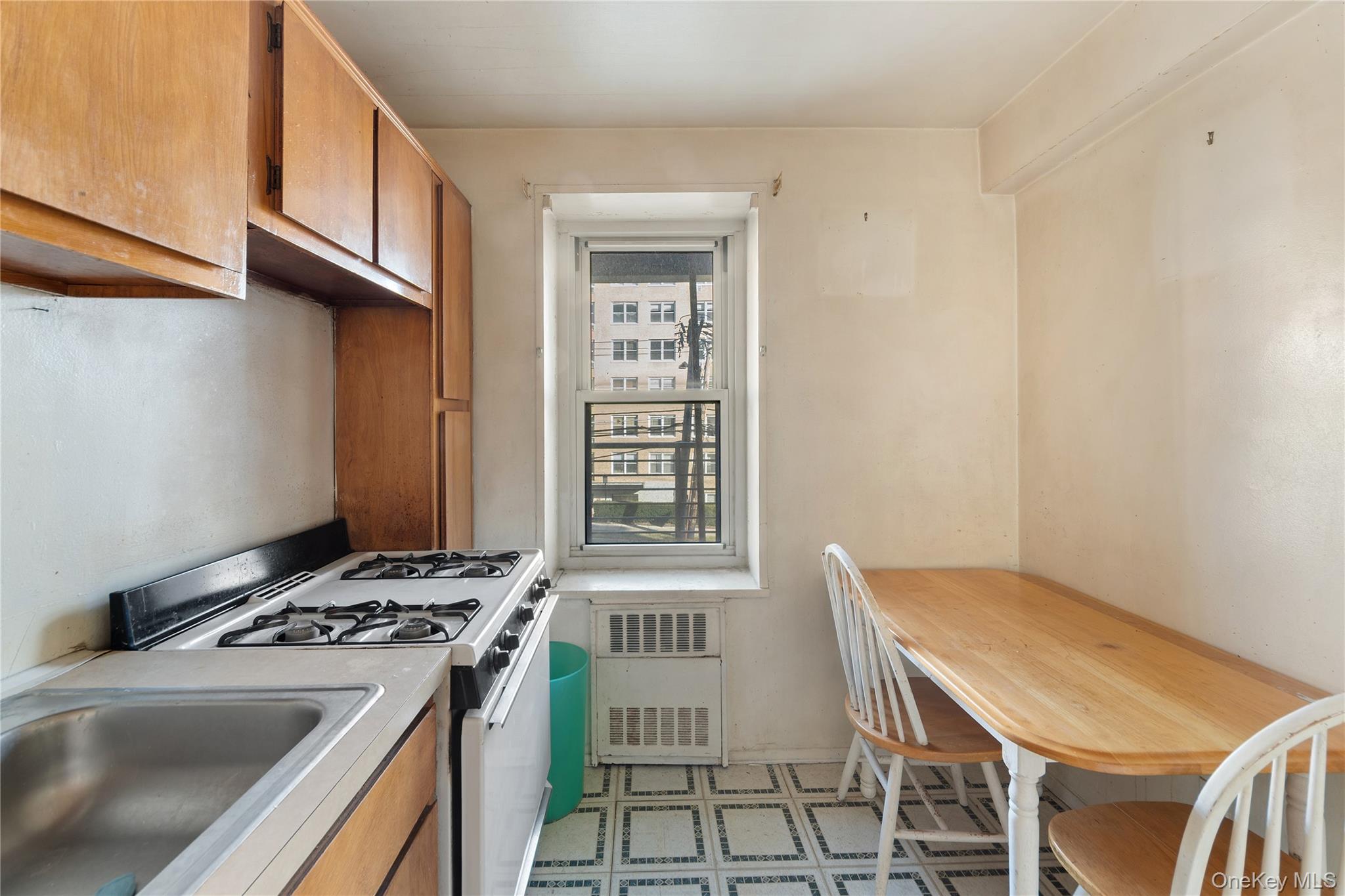 #6 photo, 370 Westchester Avenue, Port Chester , NY 10573