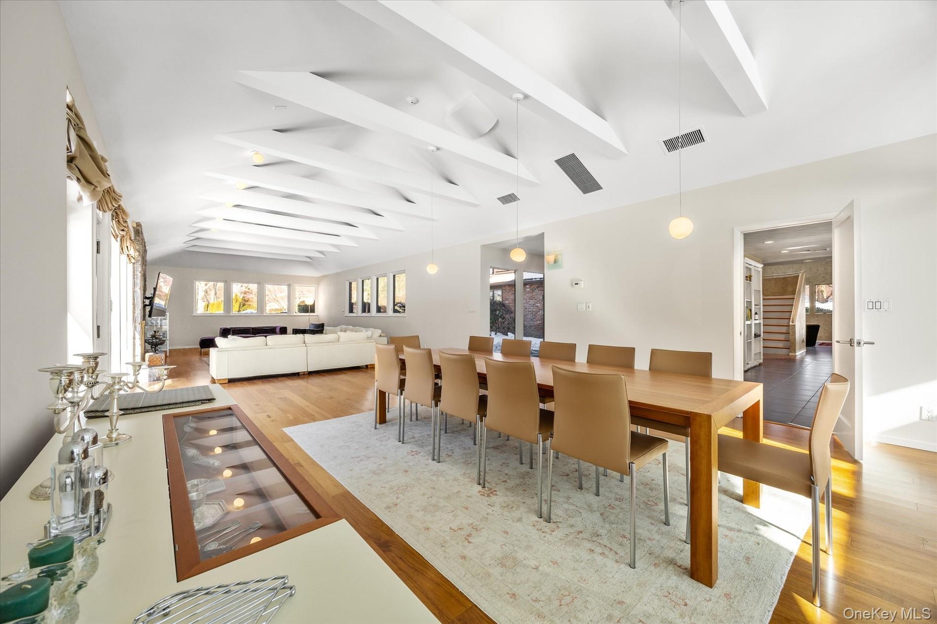 #10 photo, 20 Henhawk Road, Great Neck , NY 11024