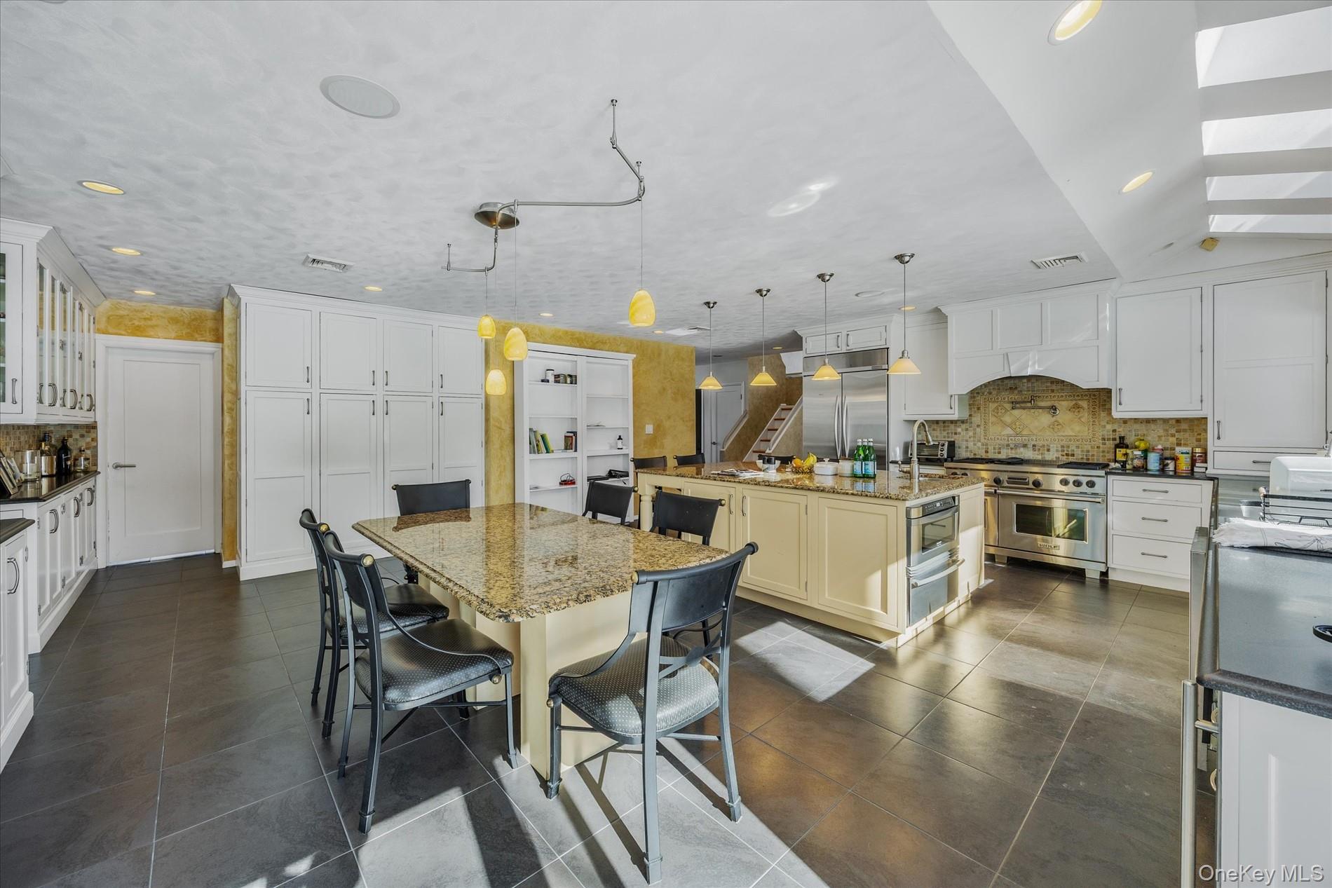 #15 photo, 20 Henhawk Road, Great Neck , NY 11024