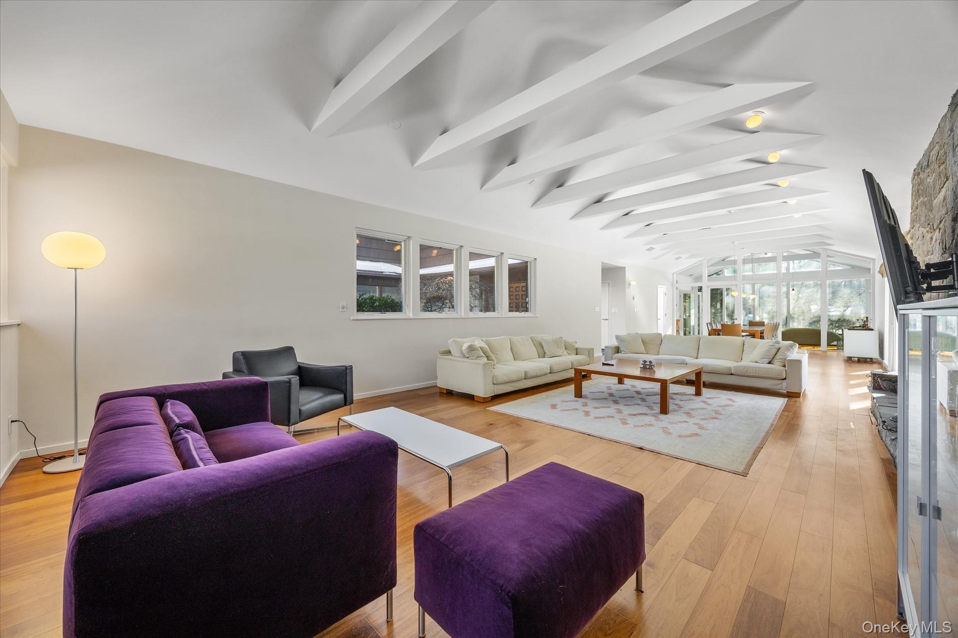 #7 photo, 20 Henhawk Road, Great Neck , NY 11024