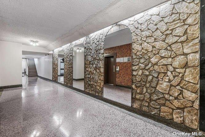 #17 photo, 32-20 91st Street, קווינס East Elmhurst , NY 11369