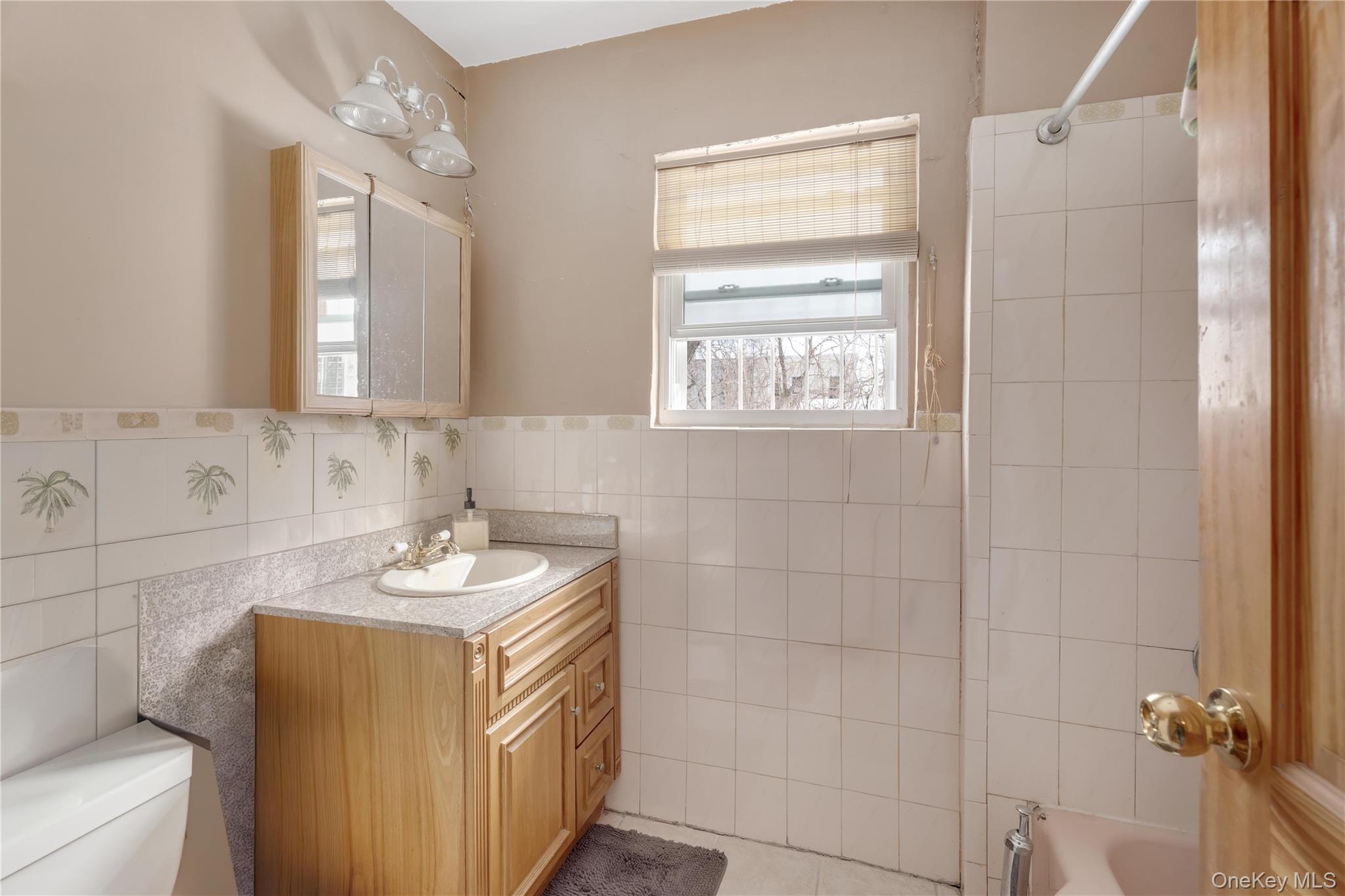 #15 photo, 1862 University Avenue, Bronx , NY 10453