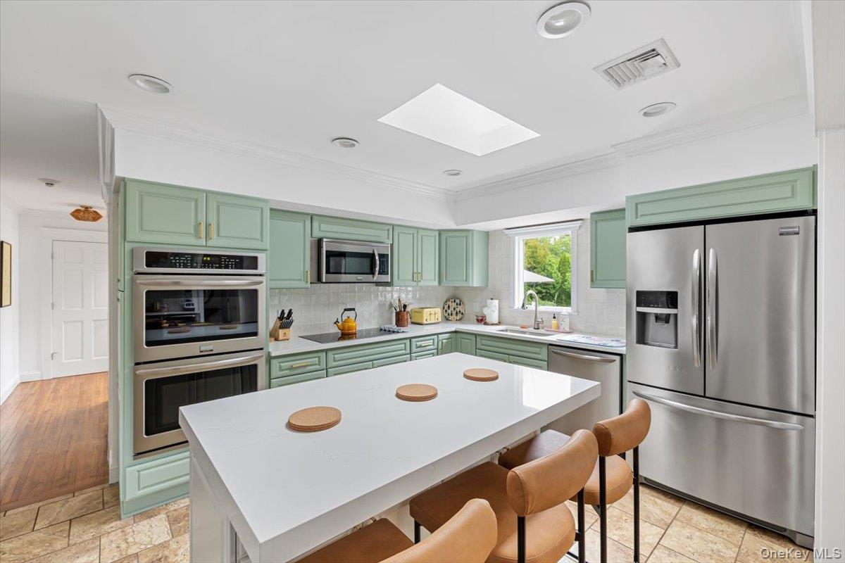 #17 photo, 13 Colonial Lane, Саффолк ‖ Bellport Village , NY 11713