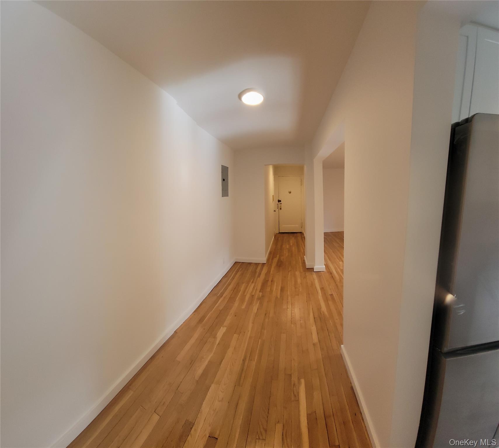 #11 photo, 102-25 67th Road, קווינס Forest Hills , NY 11375