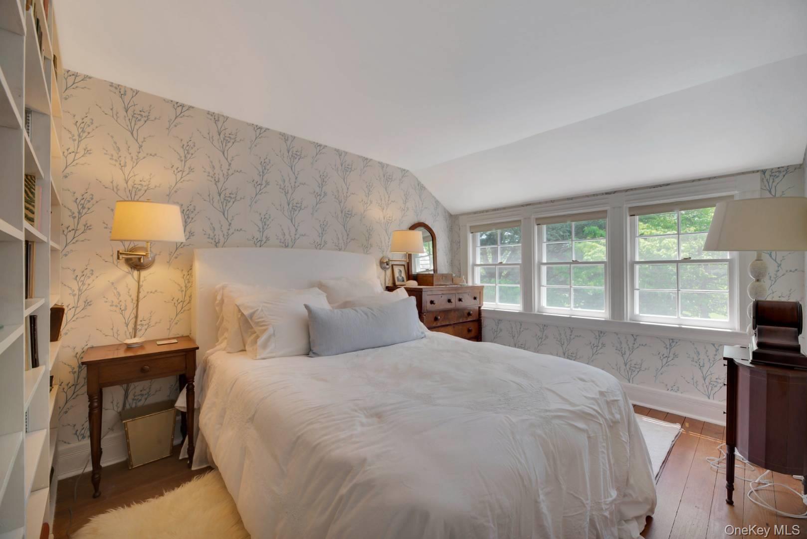 #12 photo, 90 Old Depot Road, Quogue , NY 11959