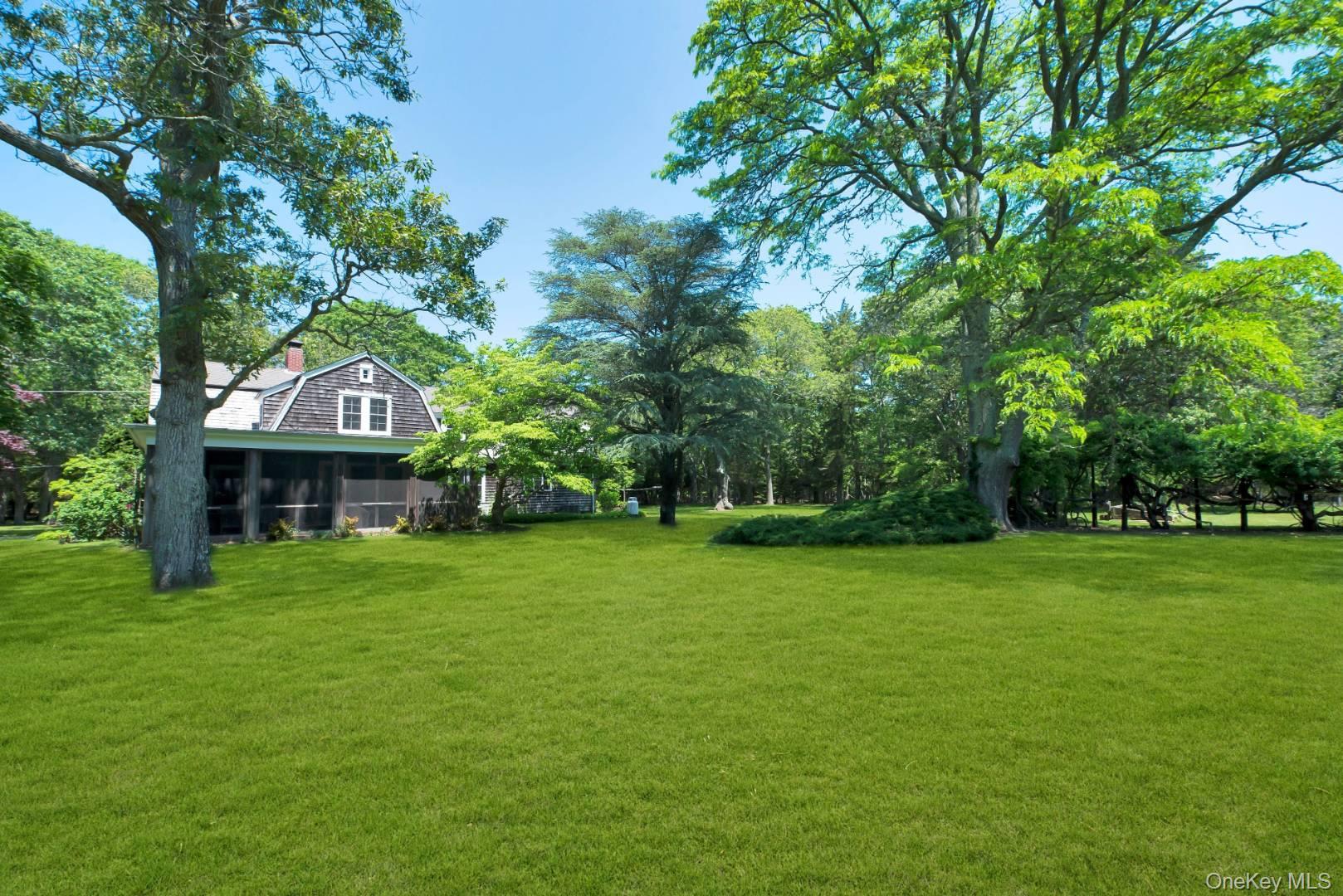 #19 photo, 90 Old Depot Road, Quogue , NY 11959