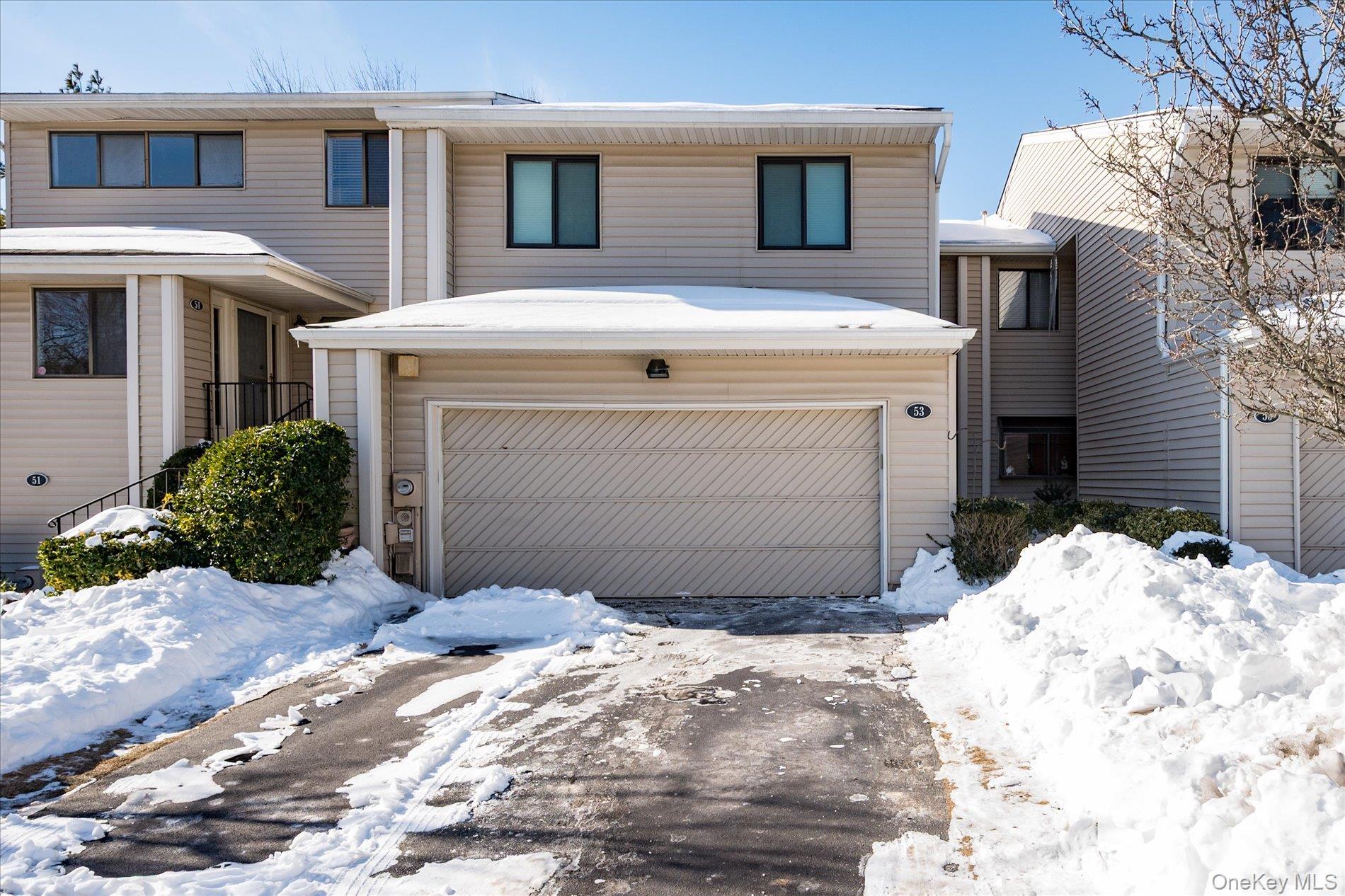 #1 photo, 53 Chestnut Lane, Woodbury , NY 11797