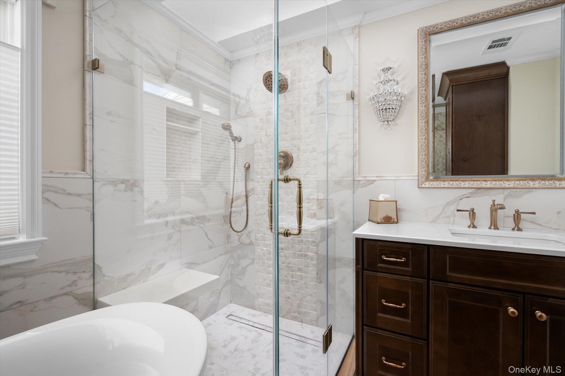 #13 photo, 53 Chestnut Lane, Woodbury , NY 11797