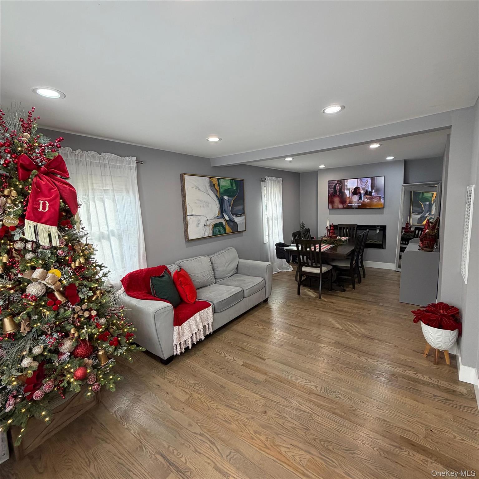 #11 photo, 209 S 11th Street, सफ़ोक काउंटी Lindenhurst , NY 11757