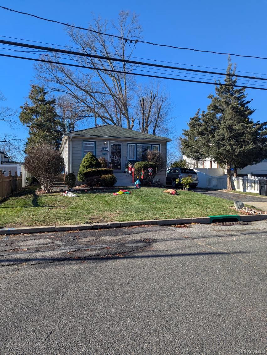 #9 photo, Bay Shore, सफ़ोक काउंटी Bay Shore , NY 11706