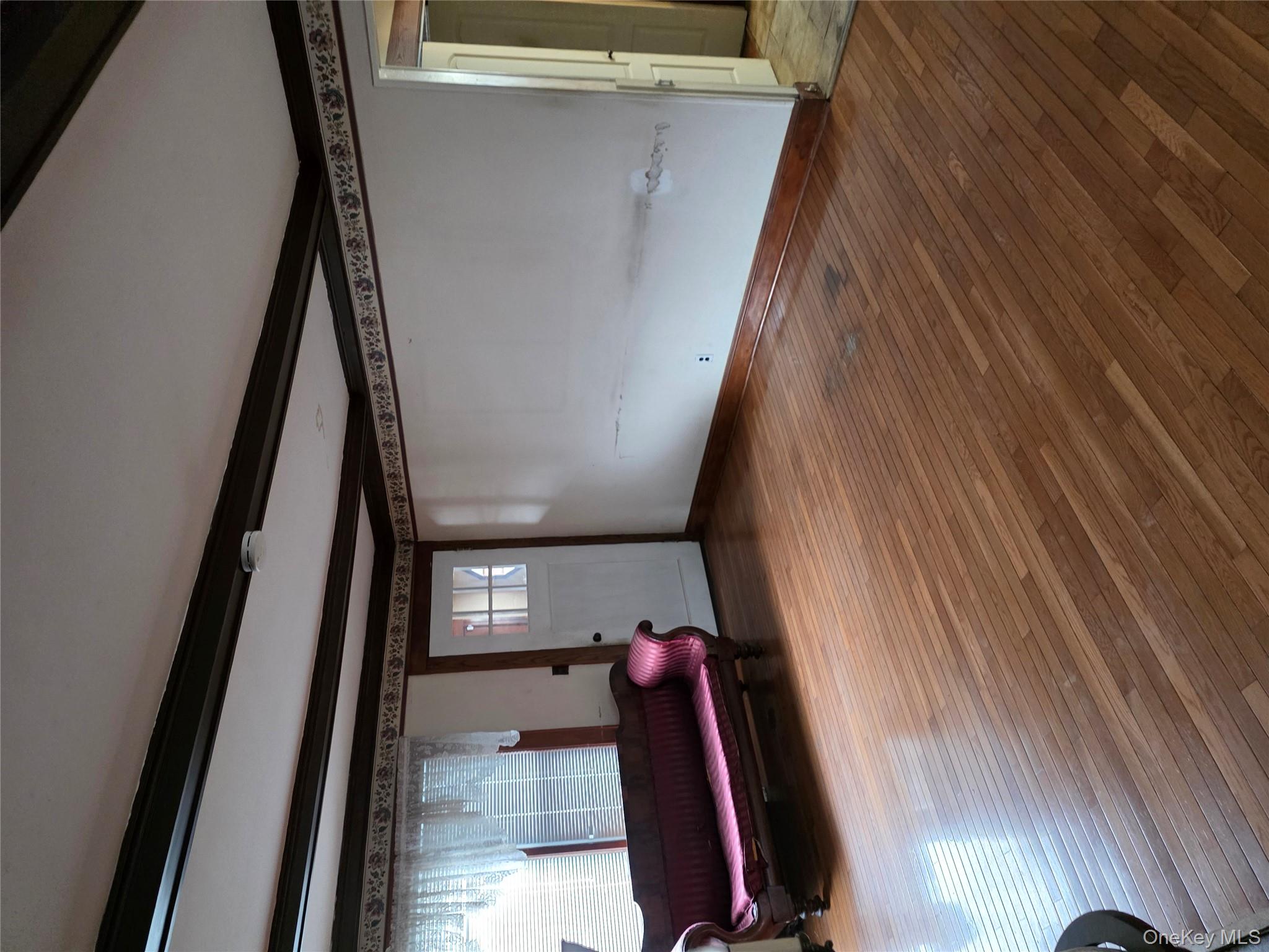 #20 photo, 339 Tulip Avenue, מחוז נסאו Floral Park , NY 11001