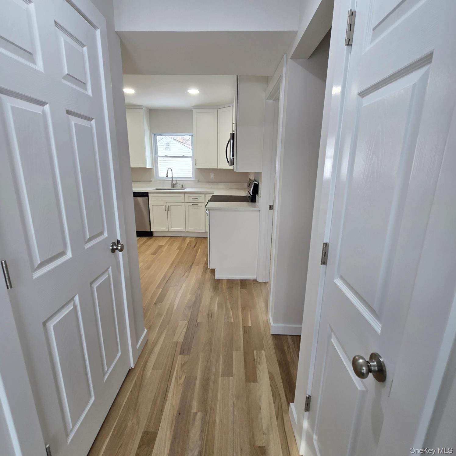 #14 photo, 37 Gould Road, מחוז סאפוק Centereach , NY 11720