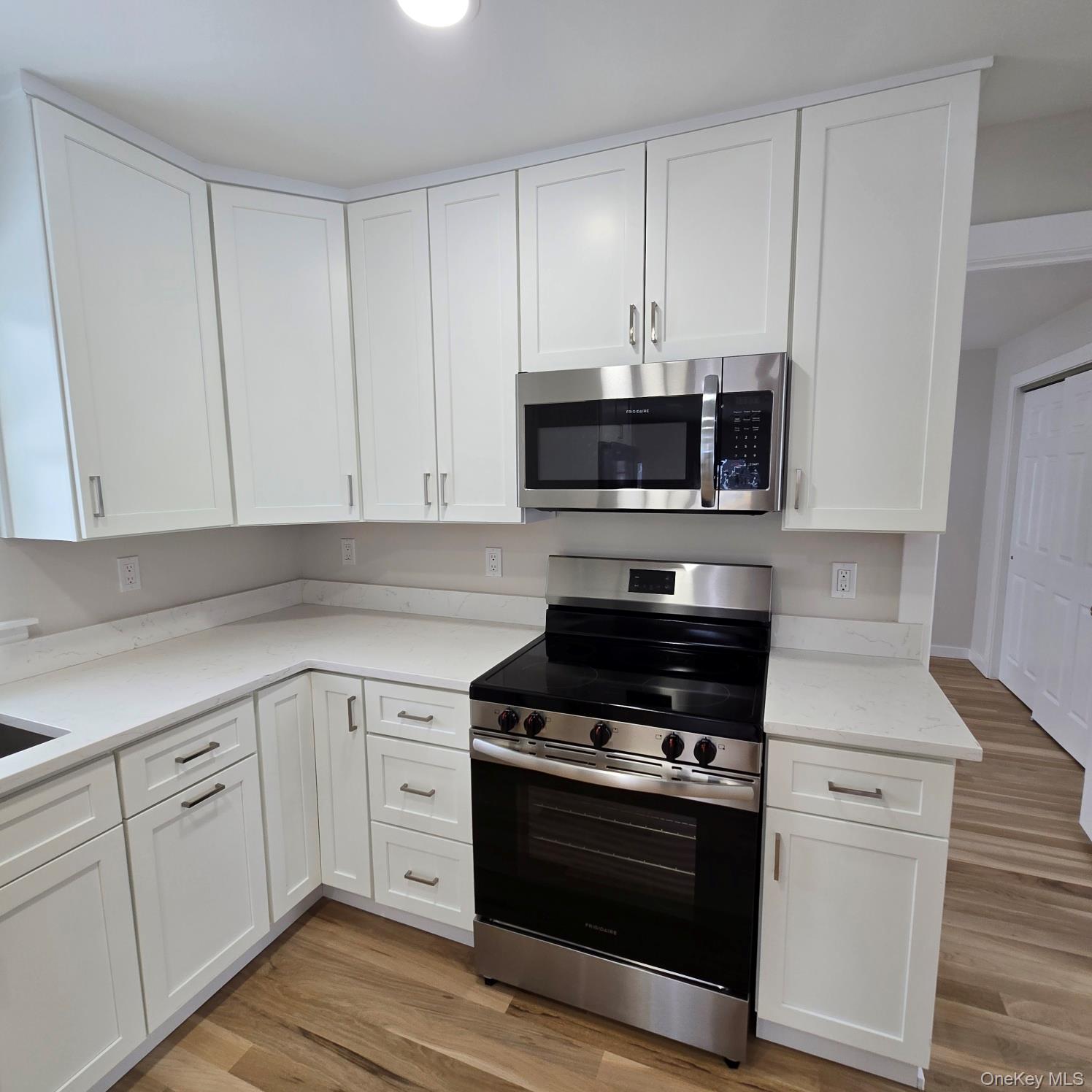 #5 photo, 37 Gould Road, מחוז סאפוק Centereach , NY 11720