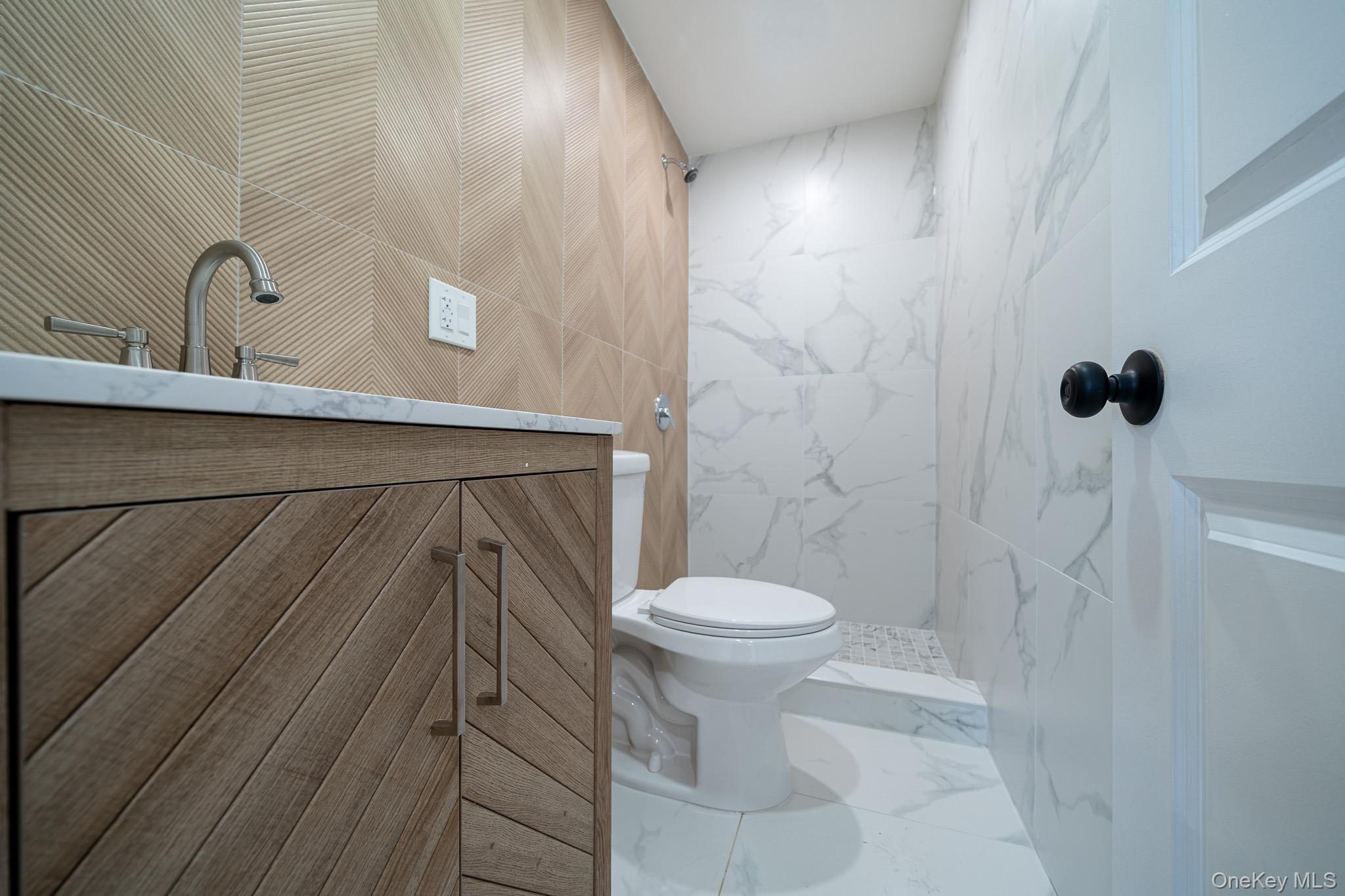 #11 photo, 7036 70th Street, Куинс ‖ Glendale , NY 11385