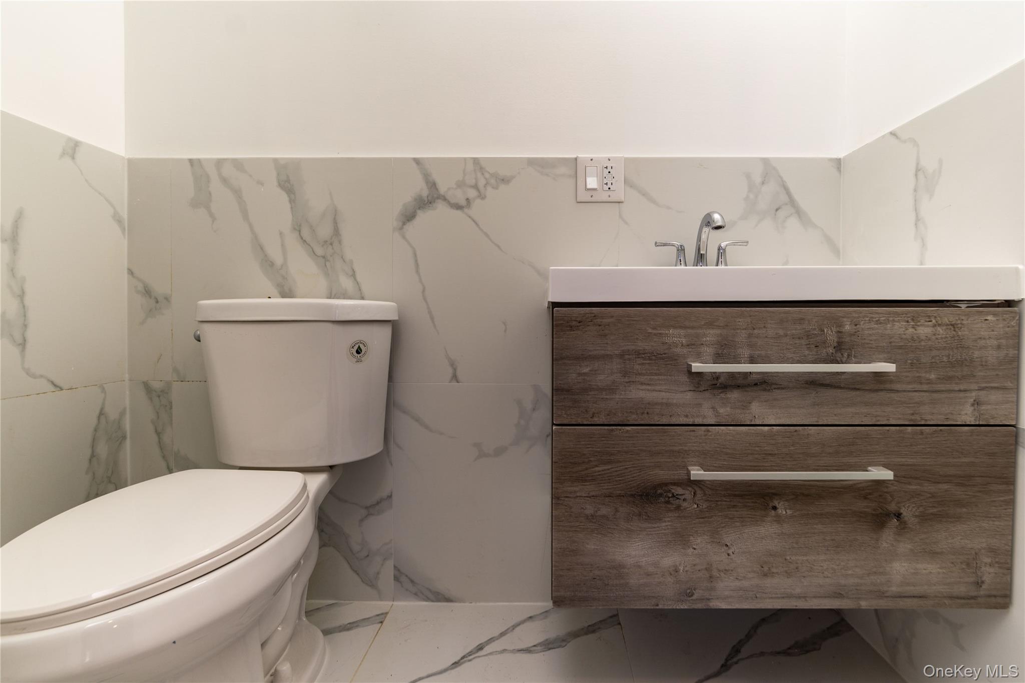 #18 photo, 7036 70th Street, Куинс ‖ Glendale , NY 11385