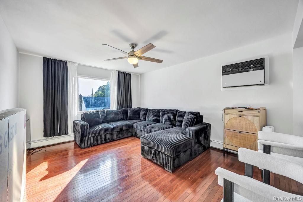 #4 photo, 179 Sterling Road, Elmont , NY 11003