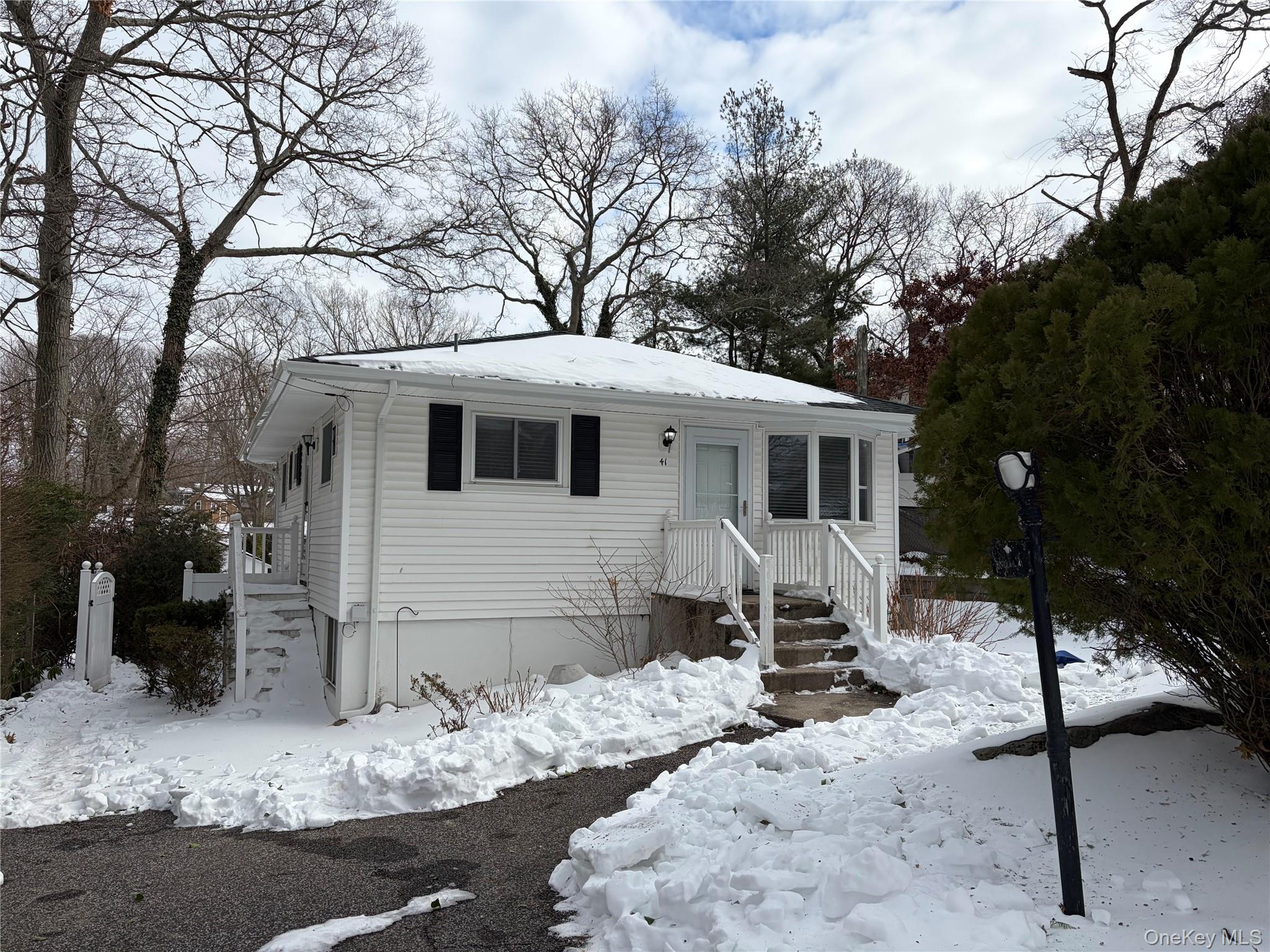 #2 photo, 41 Robin Road, Rocky Point , NY 11778