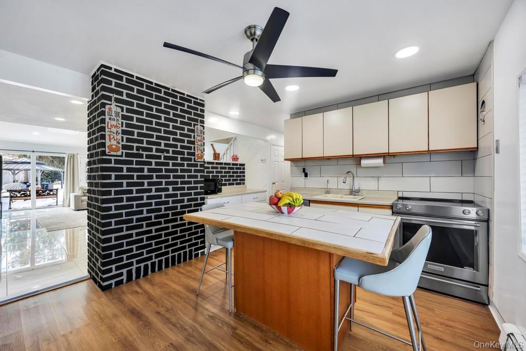 #2 photo, 119 Scooter Lane, מחוז נסאו Hicksville , NY 11801