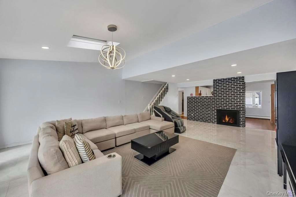 #7 photo, 119 Scooter Lane, מחוז נסאו Hicksville , NY 11801