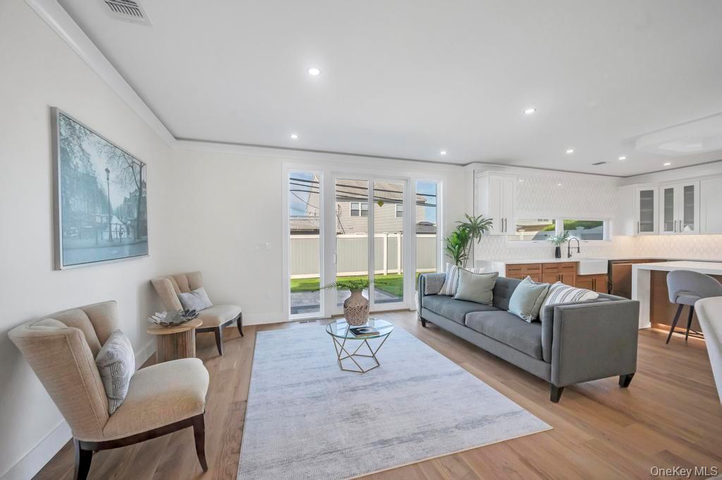 #10 photo, 1 Straight Lane, Levittown , NY 11756