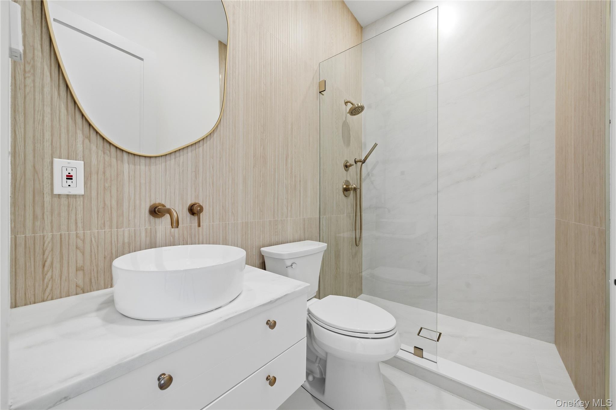 #12 photo, 115 Weeks Drive, Саффолк ‖ Dix Hills , NY 11746