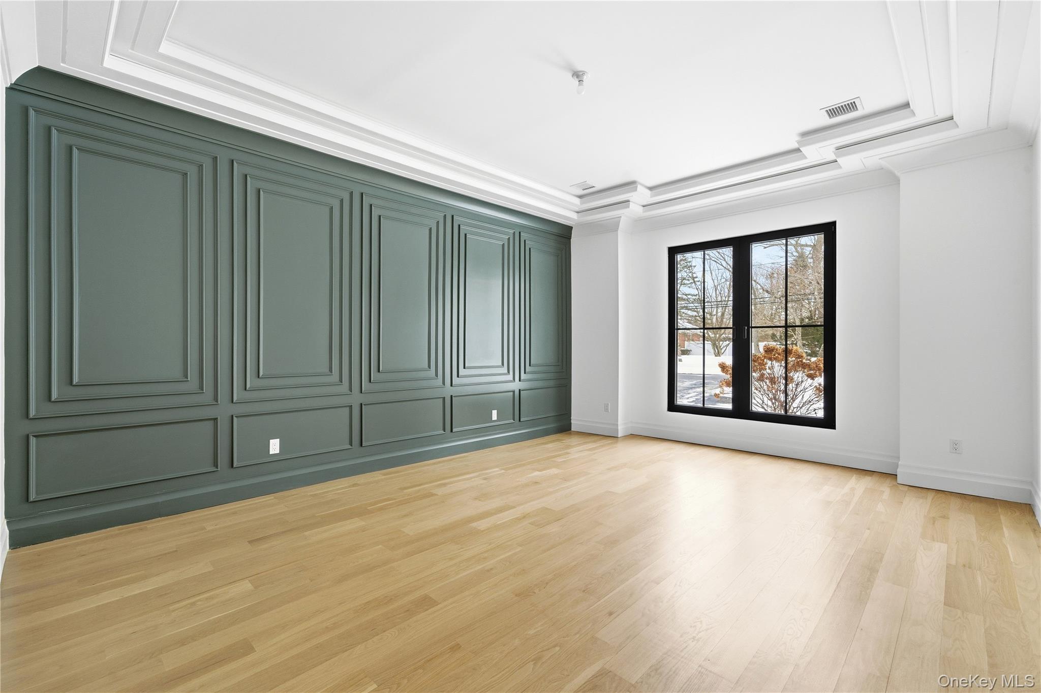 #15 photo, 115 Weeks Drive, Саффолк ‖ Dix Hills , NY 11746