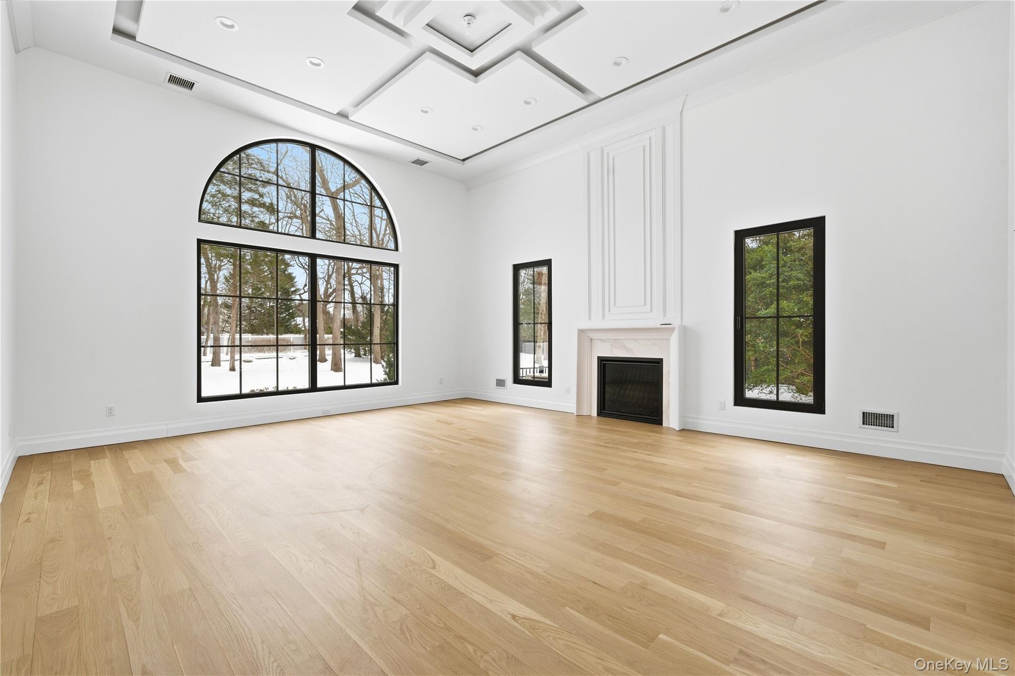 #9 photo, 115 Weeks Drive, Саффолк ‖ Dix Hills , NY 11746