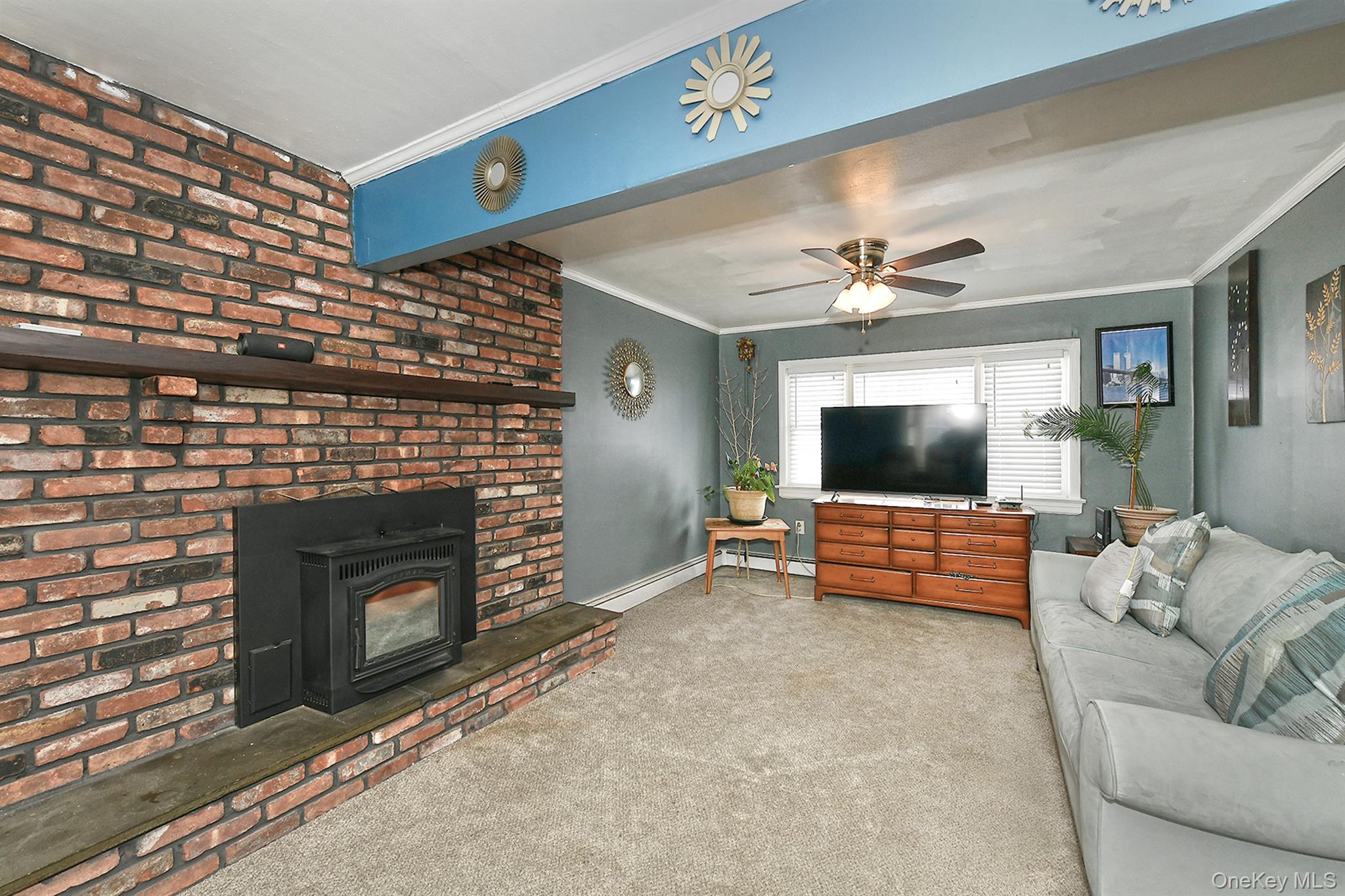 #5 photo, 59 Stone Lane, Levittown , NY 11756