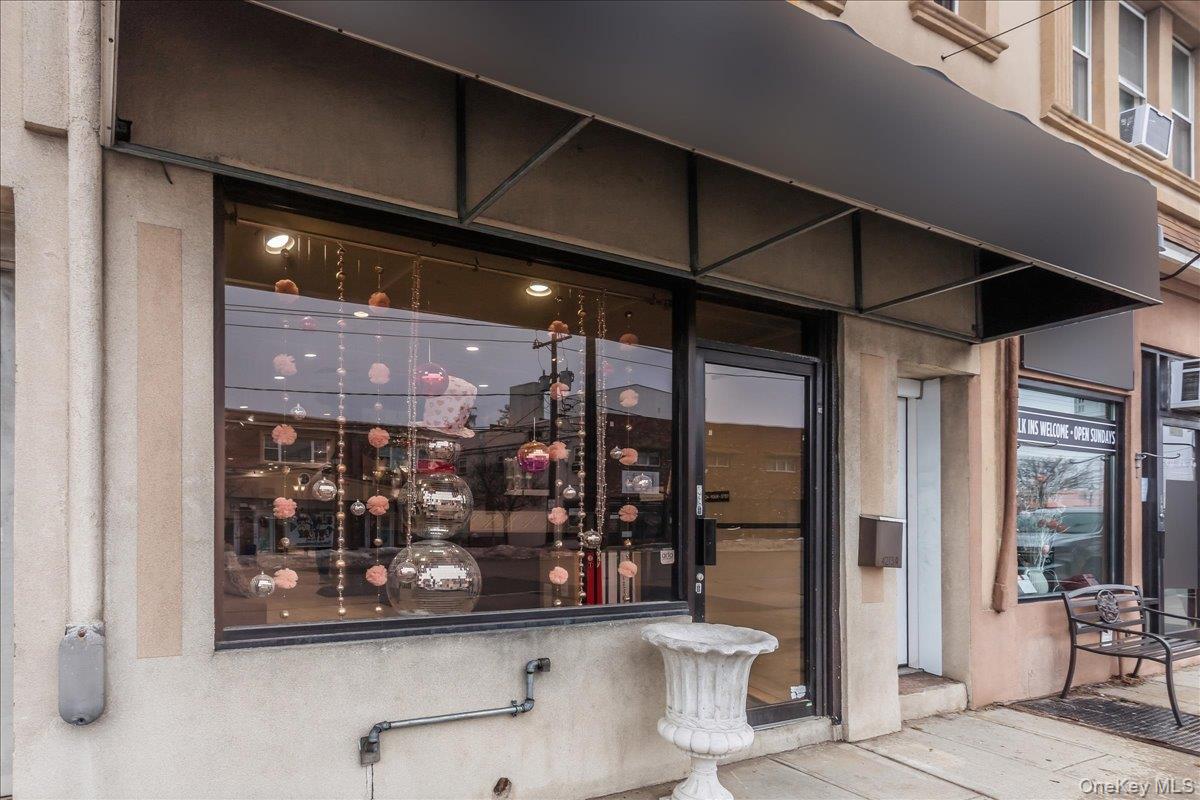 #2 photo, 4213 Merrick Road, Massapequa , NY 11758