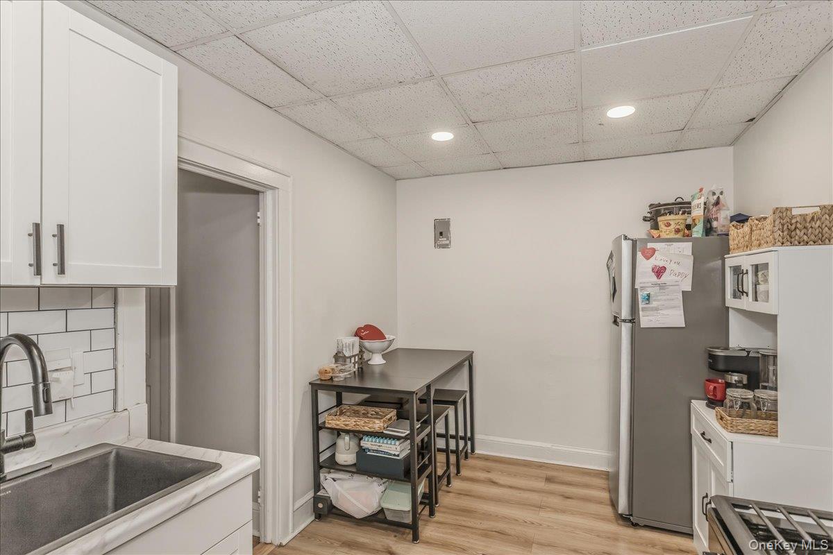 #19 photo, 4213 Merrick Road, Massapequa , NY 11758