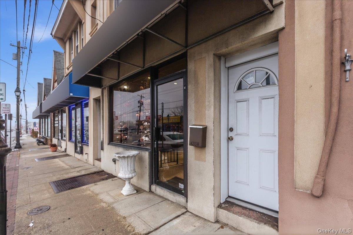 #3 photo, 4213 Merrick Road, Massapequa , NY 11758