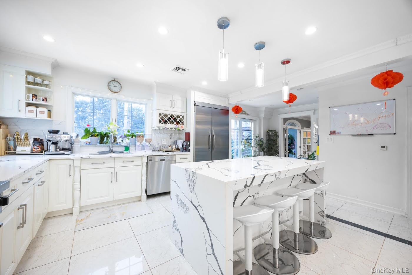 #2 photo, 118 Old Mill Road, Нассау ‖ Great Neck , NY 11023