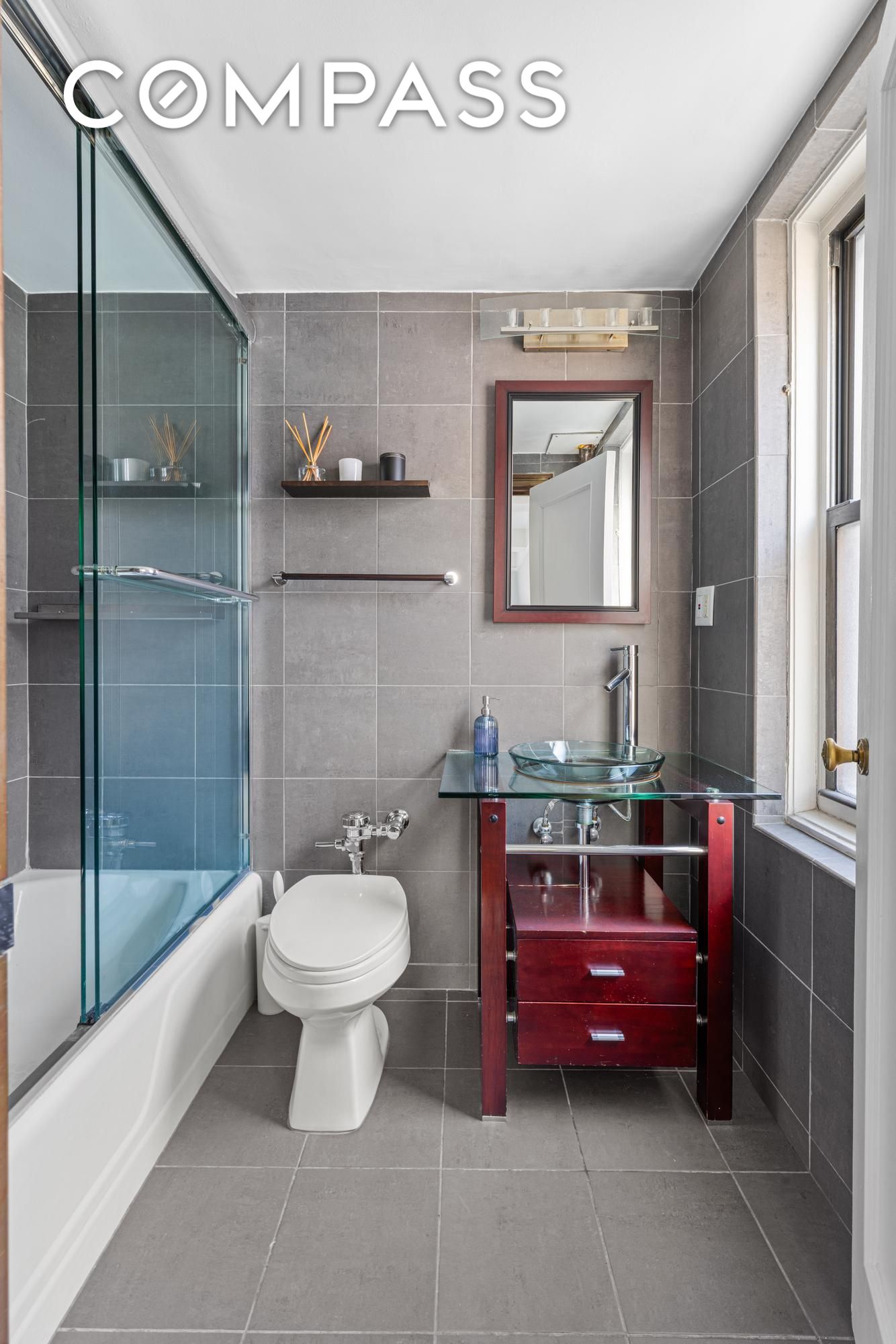 #12 photo, 220 E 73rd Street, 曼哈顿 Lenox Hill , NY 10021